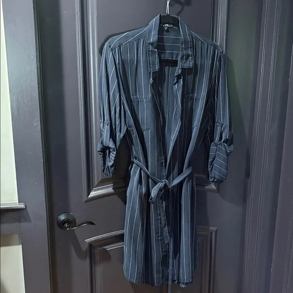 Velvet Heart Midnight Blue Dress - Picture 1 of 3